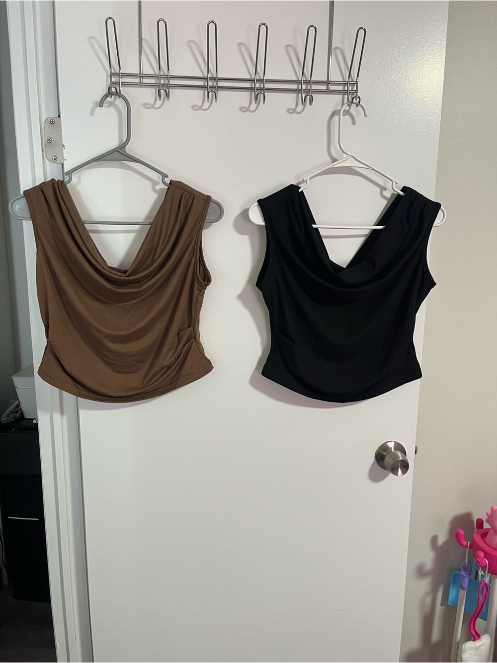 Draped Cowl Neck Women’s Crop Sleeveless Top — Black / Brown